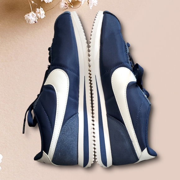 Nike Cortez Womens Midnight Navy US Size 9 - Picture 6 of 9